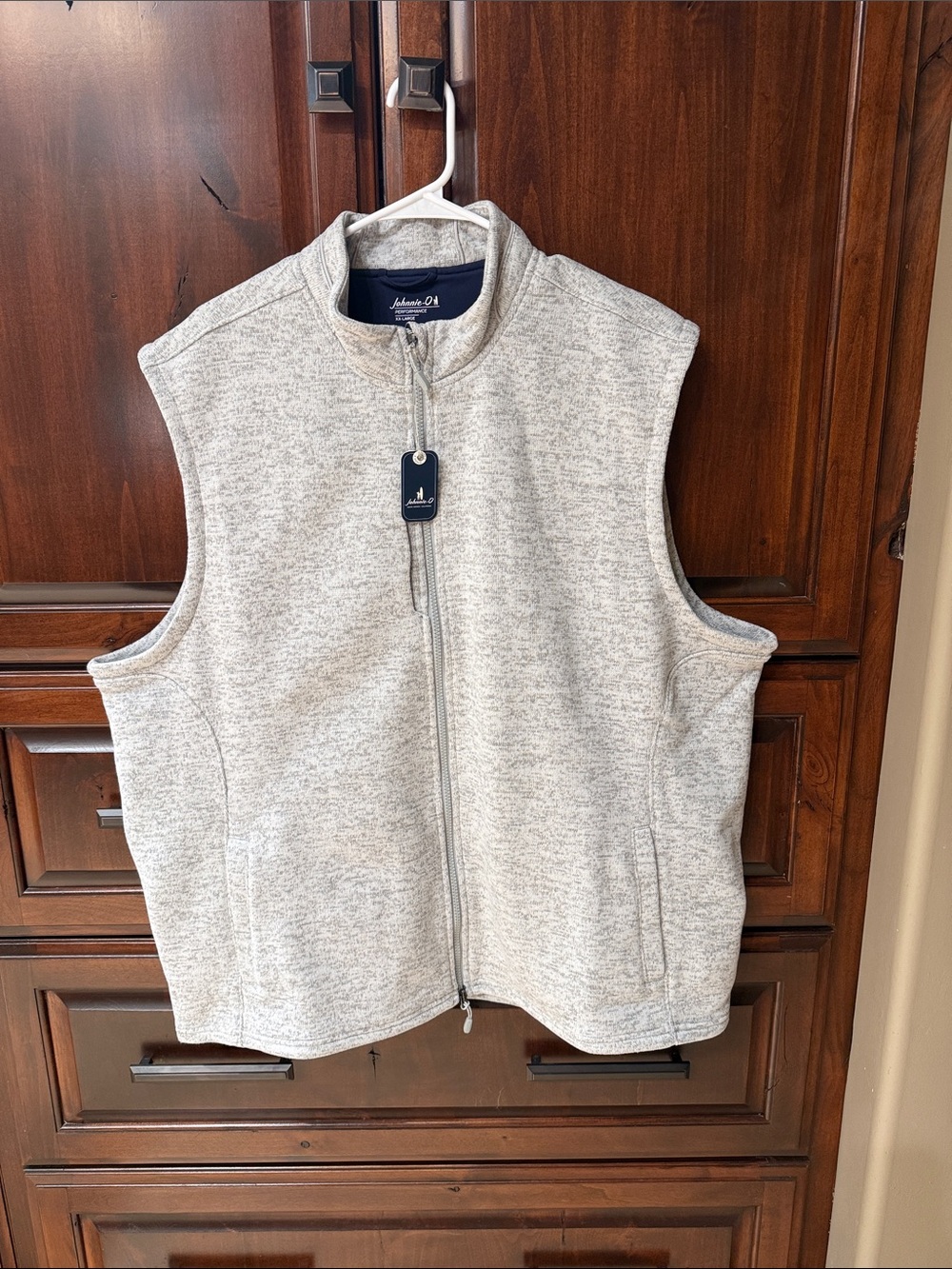 johnnie-O Men’s Heathered Denali double zipper vest